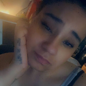 Meet your Posher, Cassandra